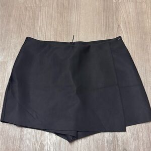 VSX Black Women's Skort